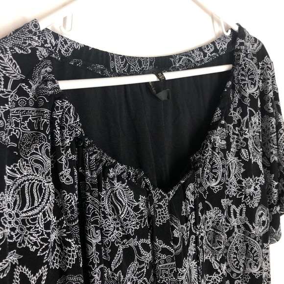 Susan Lawrence scoop neck paisley print top - Picture 3 of 5
